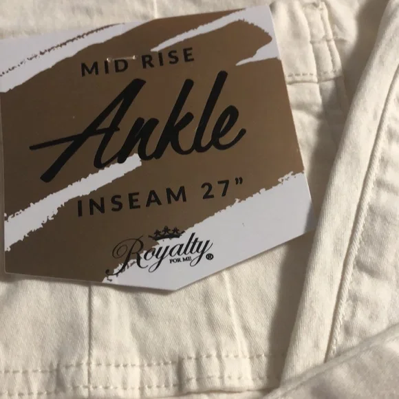 🌻Royalty Mid Rise 8 Beige Jean - Picture 8 of 11